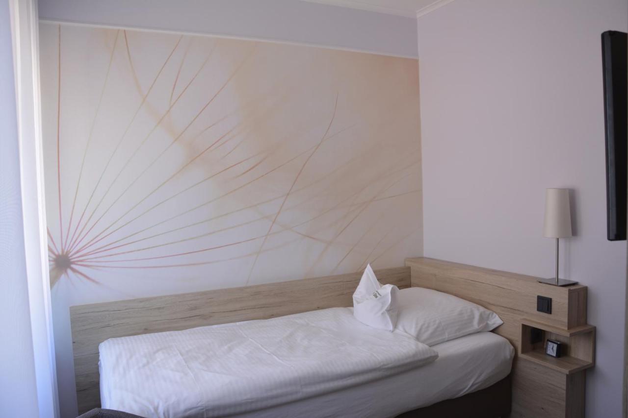 Hotel Restaurant "Zur Post" Holdorf Экстерьер фото