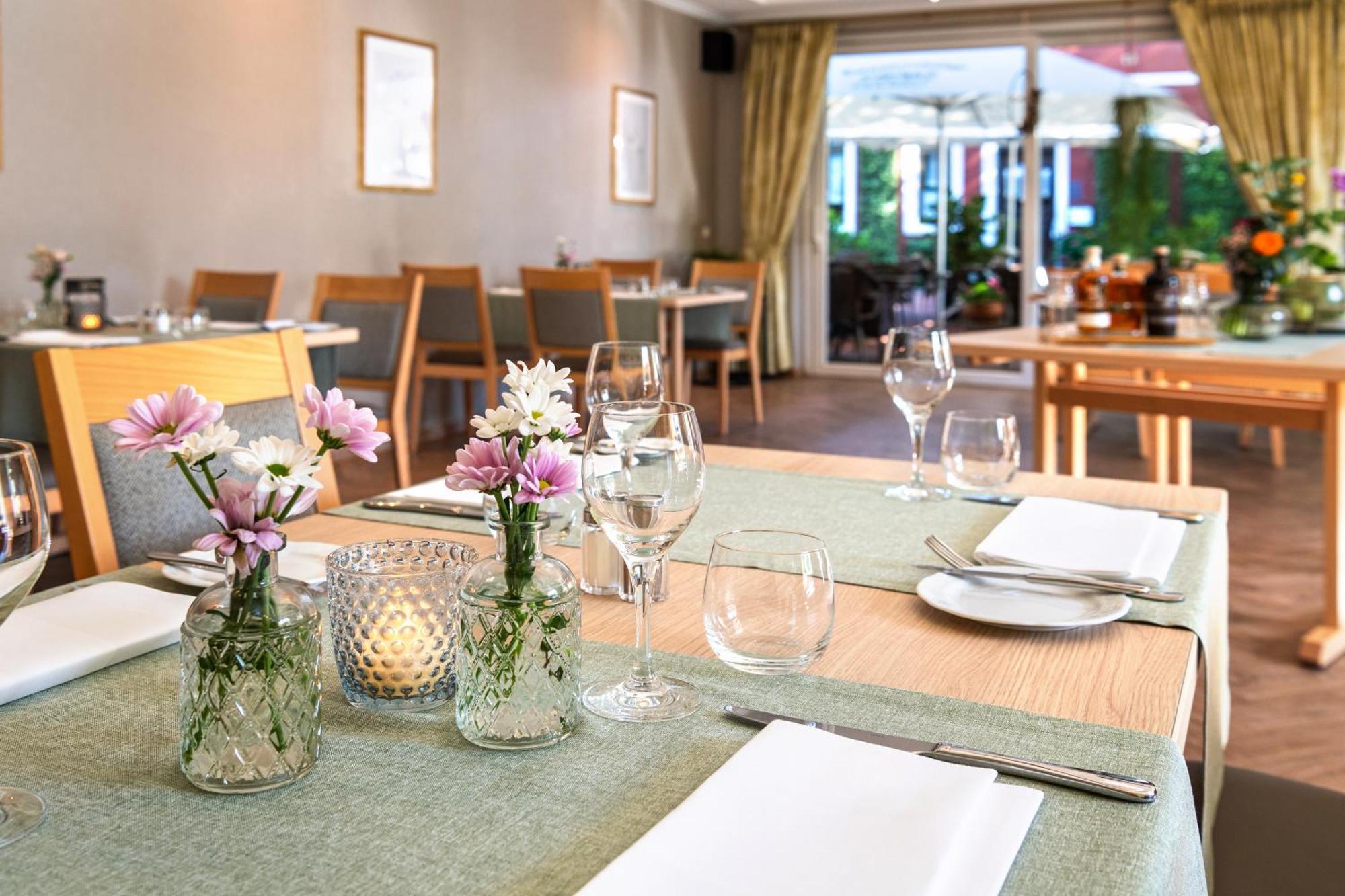 Hotel Restaurant "Zur Post" Holdorf Экстерьер фото