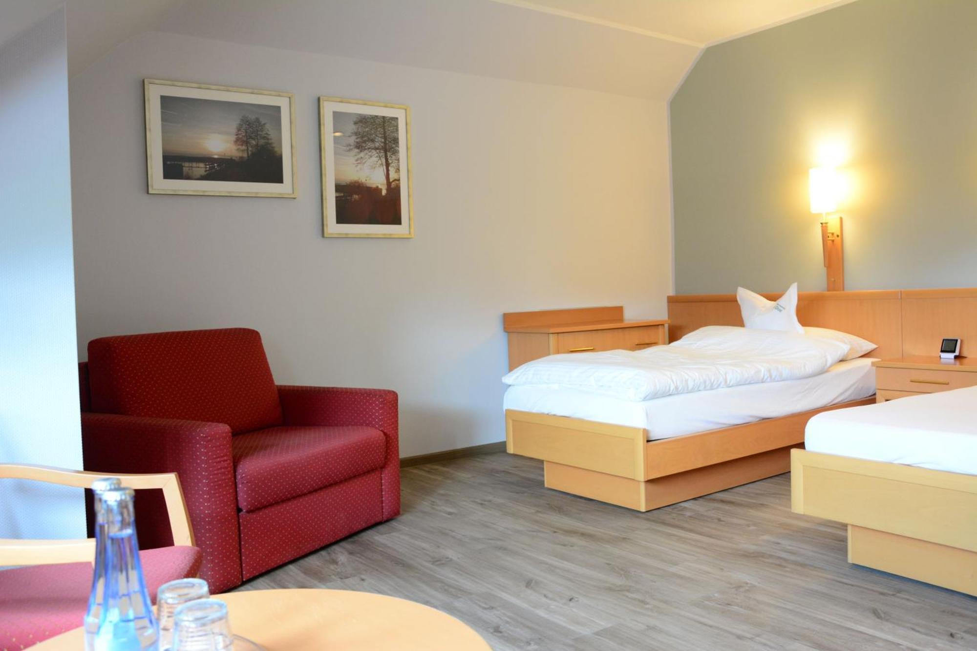Hotel Restaurant "Zur Post" Holdorf Экстерьер фото