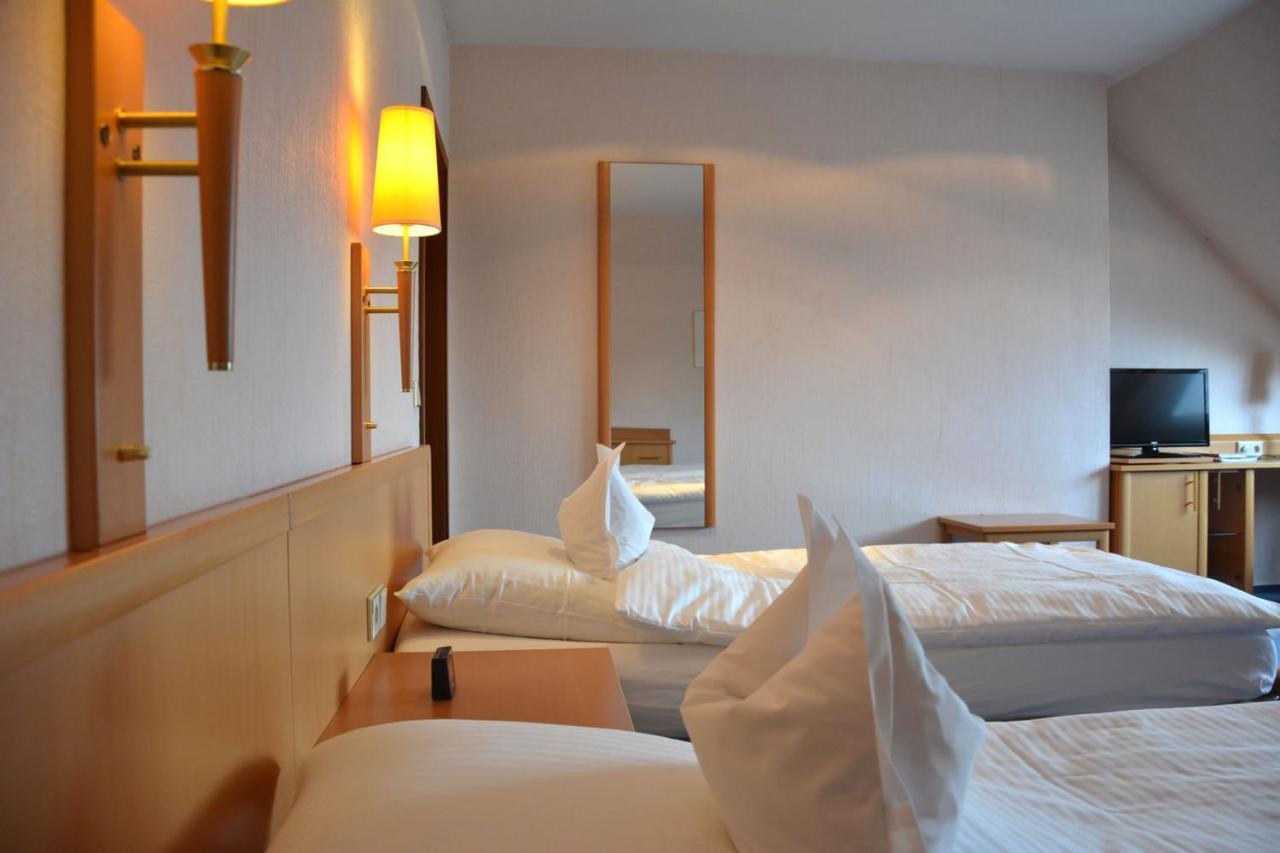 Hotel Restaurant "Zur Post" Holdorf Экстерьер фото