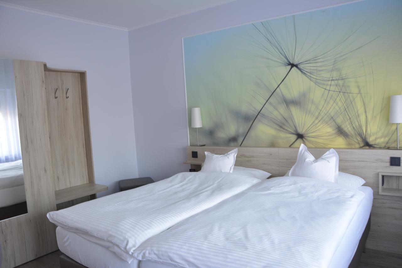 Hotel Restaurant "Zur Post" Holdorf Экстерьер фото